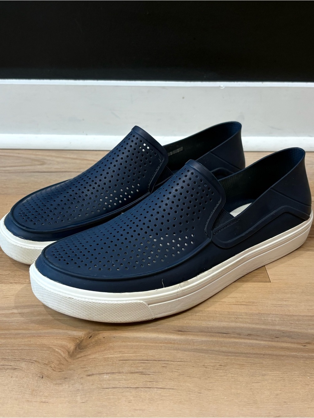 Men's Crocs Slip-On Perforated Casual Sneakers - Navy